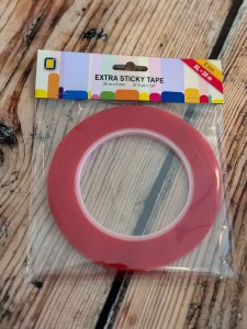 Extra mocna dwustronna taśma klejąca XL 6mm x 25 m Extra sticky tape