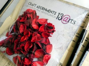 Susz czerwony płatki kwiatów