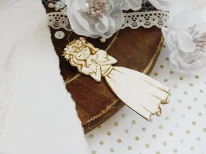 Tekturka - IHS Komunia Święta - dziewczynka stojąca 