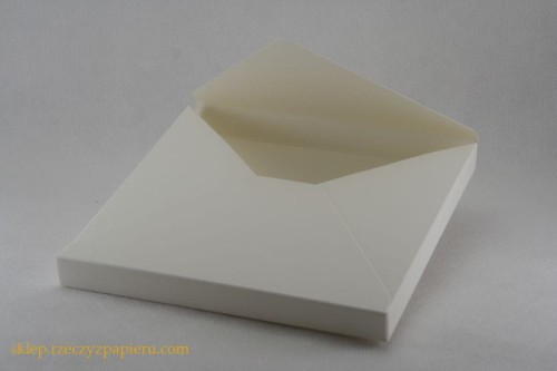 pudelko kremowa.jpg
