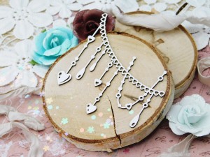 Tekturka "Kochaj" - Dekor z sercami mniejszy 