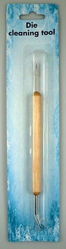 Przyrząd do czyszczenia wykrojników